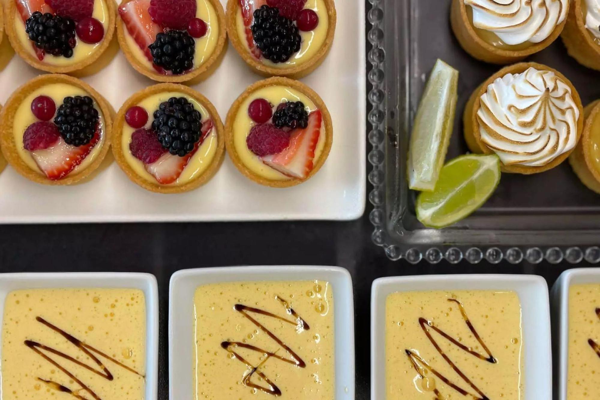 กรันเด เรอัล วิลลา อิตาเลีย โฮเทล แอนด์ สปา Hotel กาชไกช์ ภายนอก รูปภาพ A selection of desserts