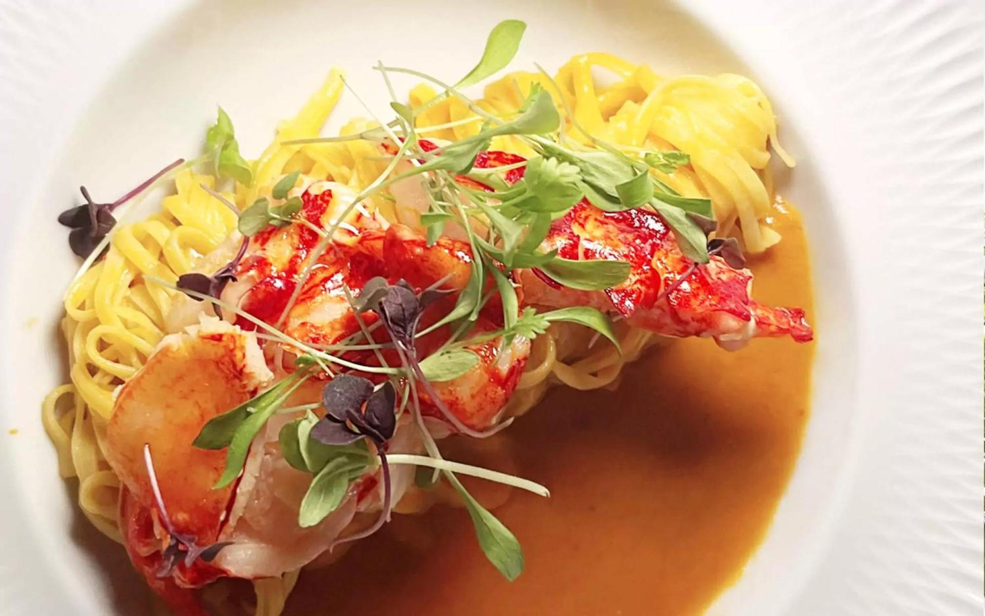 กรันเด เรอัล วิลลา อิตาเลีย โฮเทล แอนด์ สปา Hotel กาชไกช์ ภายนอก รูปภาพ A lobster dish