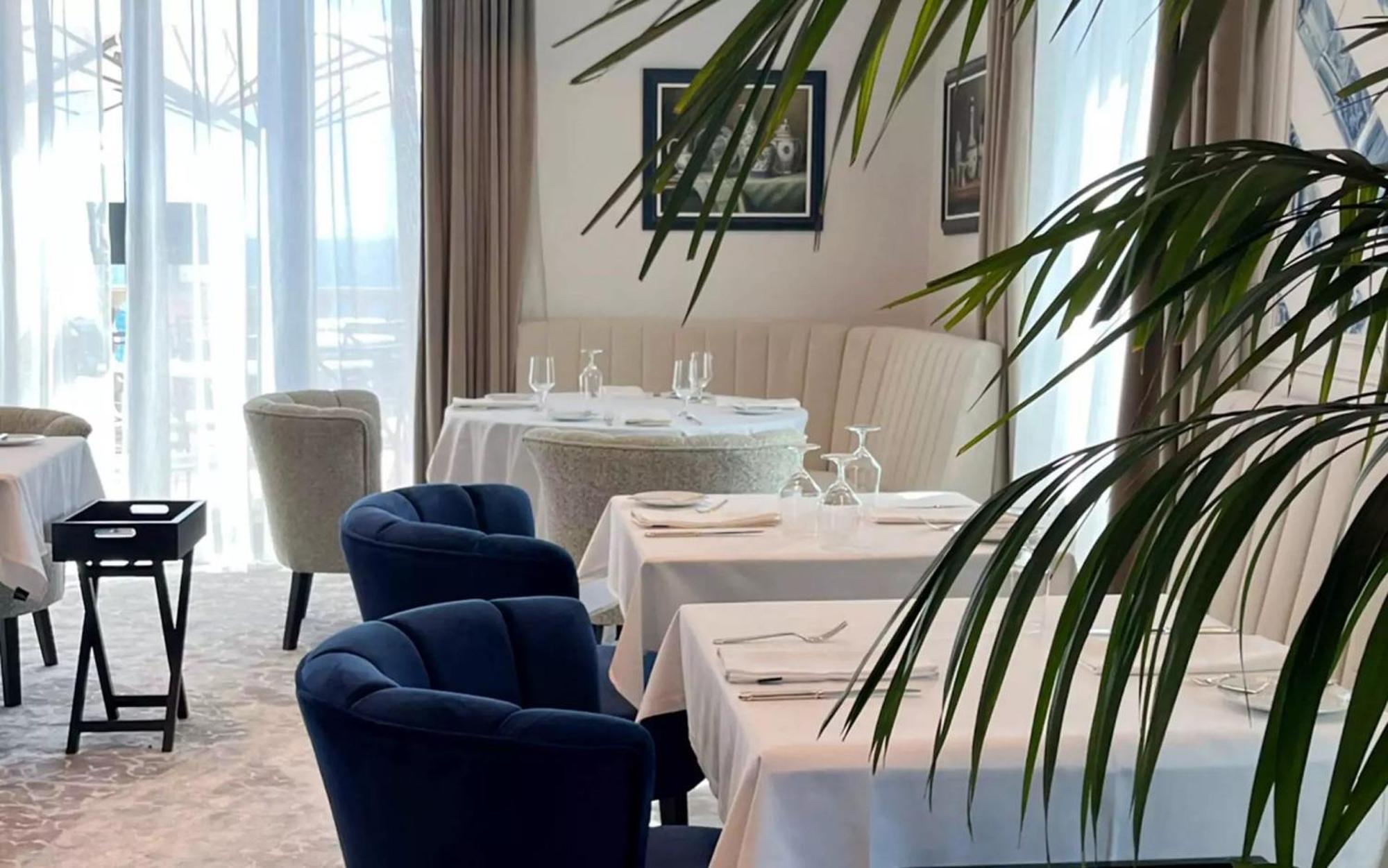 กรันเด เรอัล วิลลา อิตาเลีย โฮเทล แอนด์ สปา Hotel กาชไกช์ ภายนอก รูปภาพ Restaurant "La Table d'Or"