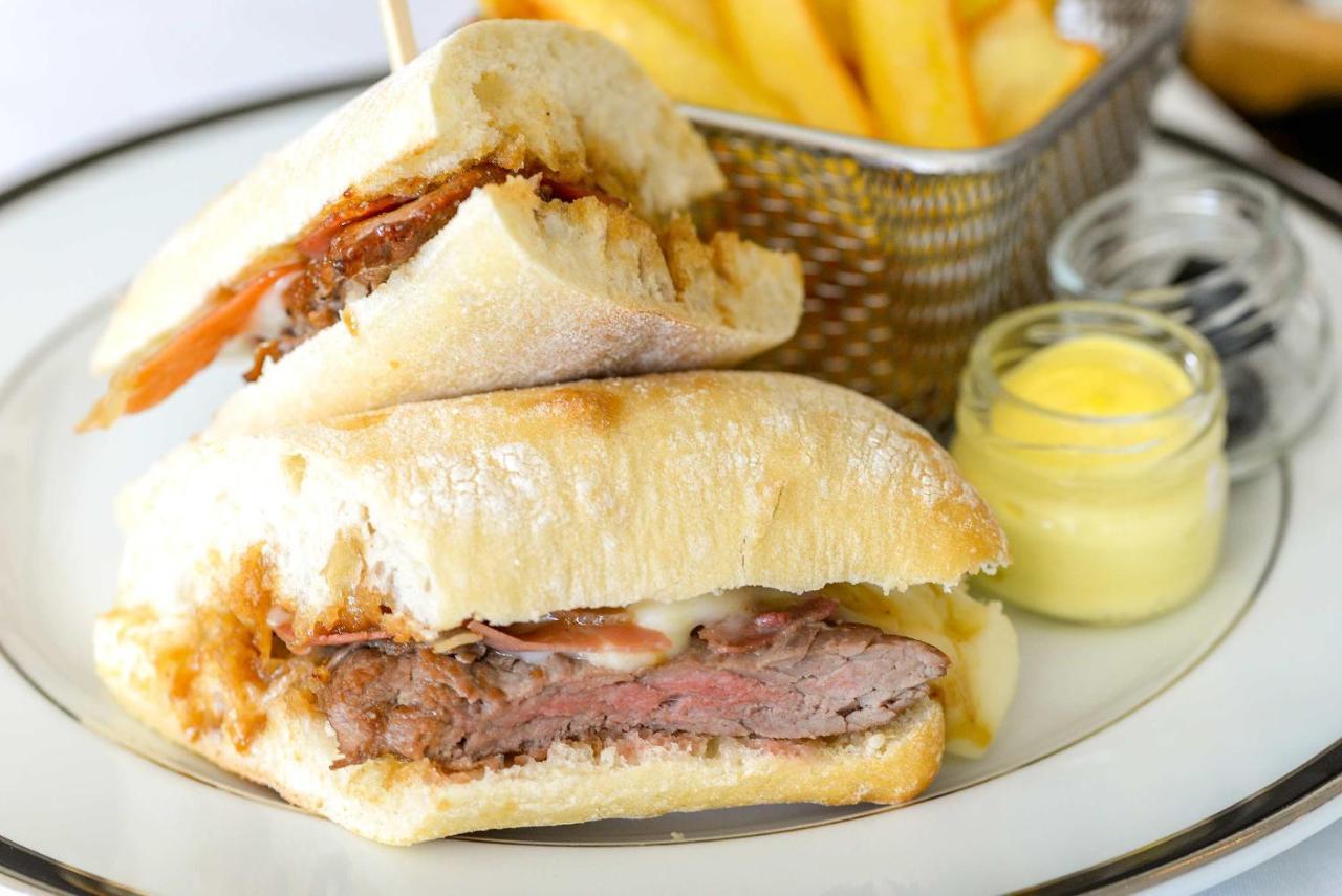 กรันเด เรอัล วิลลา อิตาเลีย โฮเทล แอนด์ สปา Hotel กาชไกช์ ภายนอก รูปภาพ A steak sandwich