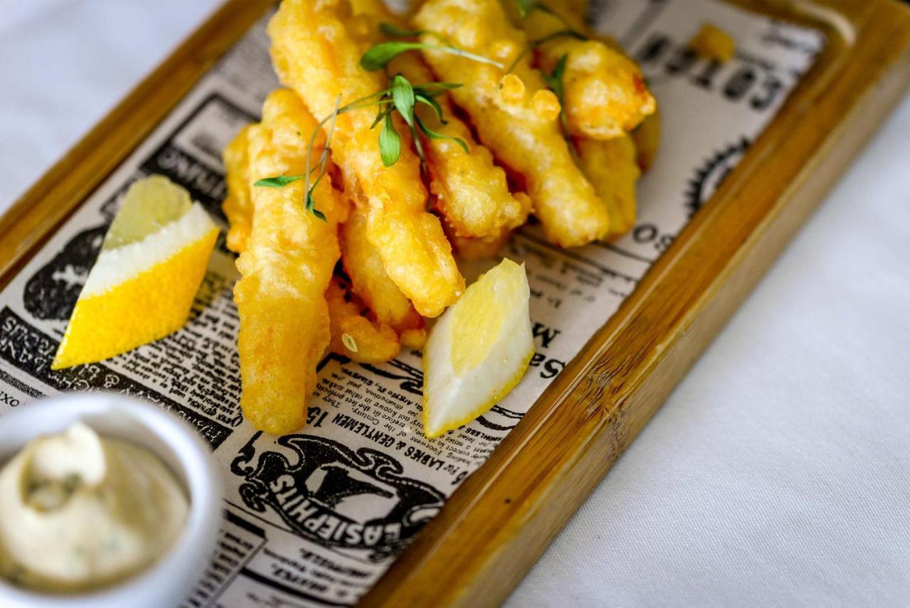 กรันเด เรอัล วิลลา อิตาเลีย โฮเทล แอนด์ สปา Hotel กาชไกช์ ภายนอก รูปภาพ Fish fingers